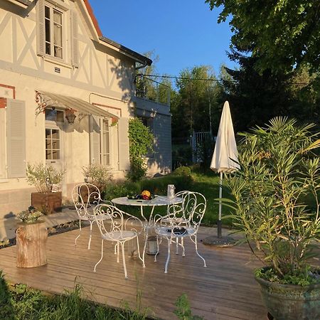 "Aux Chants Des Oiseaux" Domaine De La Renardiere Les Grandes-Loges Екстер'єр фото